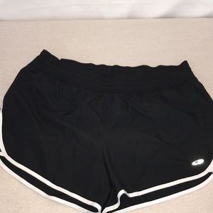 Champion Black Running NWOT. Size Large